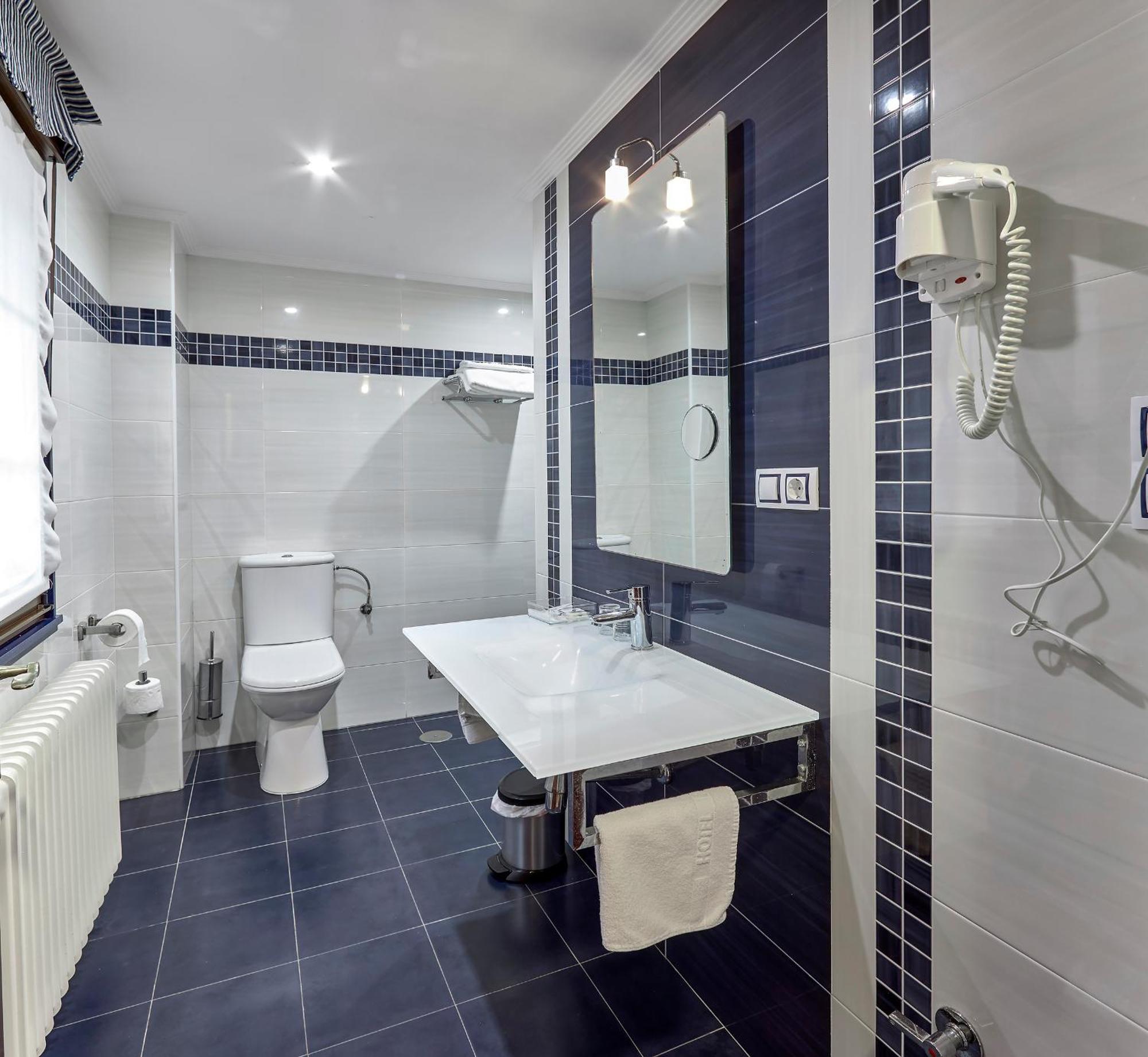 Hotel Rico ลัวร์กา ภายนอก รูปภาพ